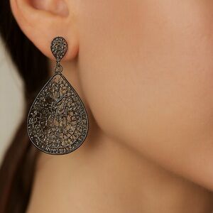 Fashion Filigree Earrings AVON